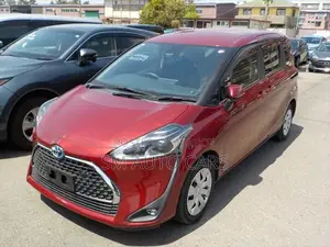Toyota Sienta Hybrid G Red Wine 2020