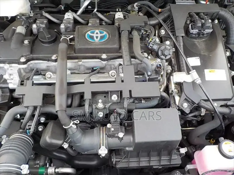 Toyota Sienta Hybrid G Red Wine 2020