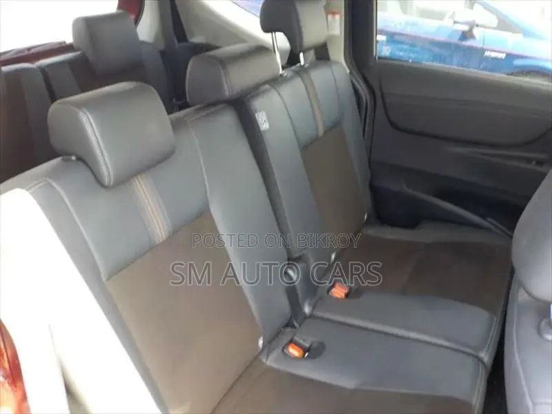 Toyota Sienta Hybrid G Red Wine 2020
