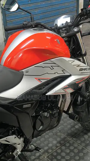 Suzuki Gixxer SF FI 2024 Silver