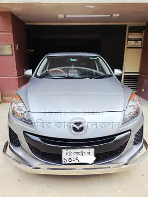 মাজদা অ্যাক্সিলা গ্রে ২০১২