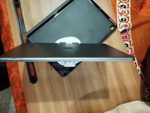 iPad 9th Gen 64 GB WiFi variant LL/A