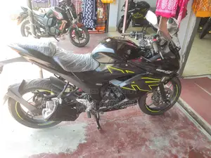 Suzuki Gixxer SF BLACK 2024