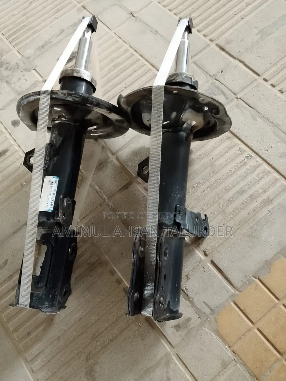 Kyb Axio Front Set Shock Absorber