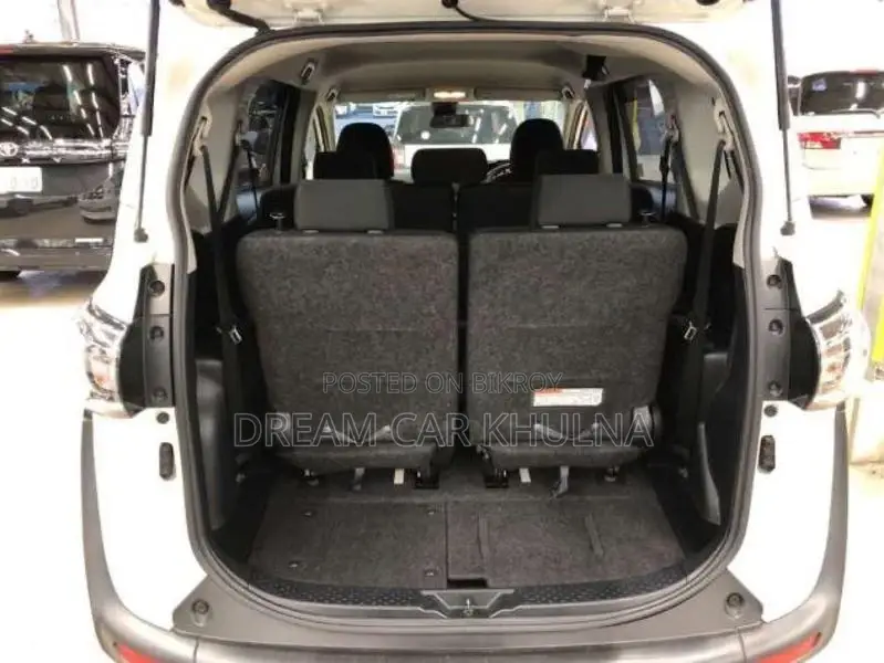 Toyota Sienta 7 Seater X pkg 2021