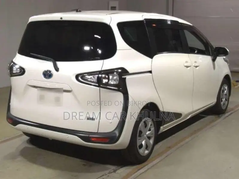 Toyota Sienta 7 Seater X pkg 2021