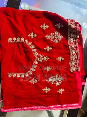 লাল লেহেঙ্গা