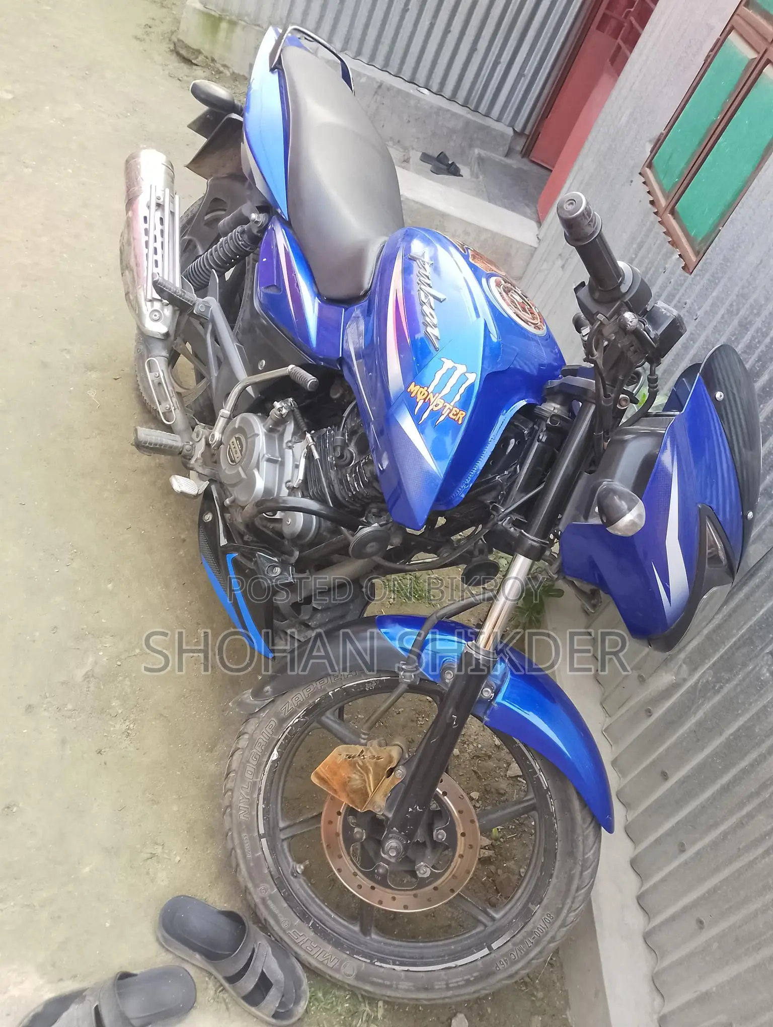 Bajaj Pulsar 150 . 2018