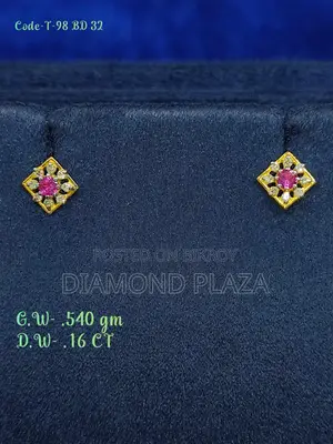 Diamond Earring