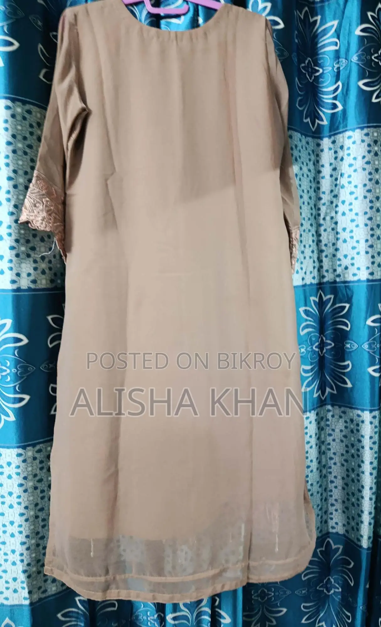Selling Ready-made Indian Three-Piece Set
