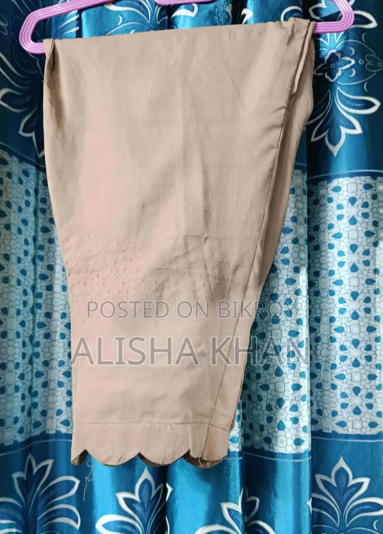Selling Ready-made Indian Three-Piece Set