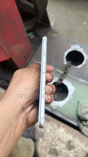 অ্যাপল আইফোন ৬ (ব্যবহৃত)