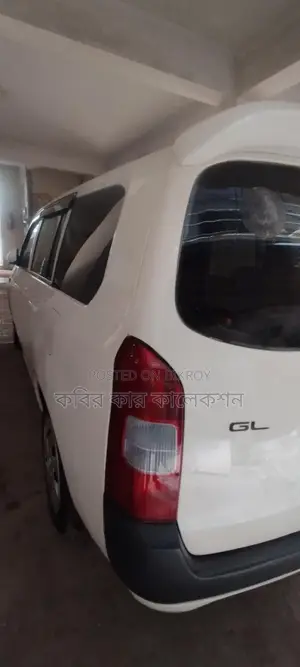 টয়োটা প্রোবক্স সাদা ২০০৫