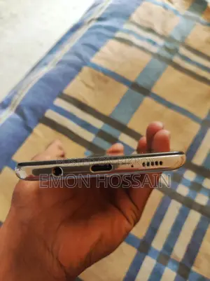 Samsung Galaxy A51 . (Used)