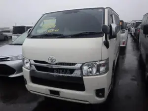 Toyota Hiace SUPER GL 2022