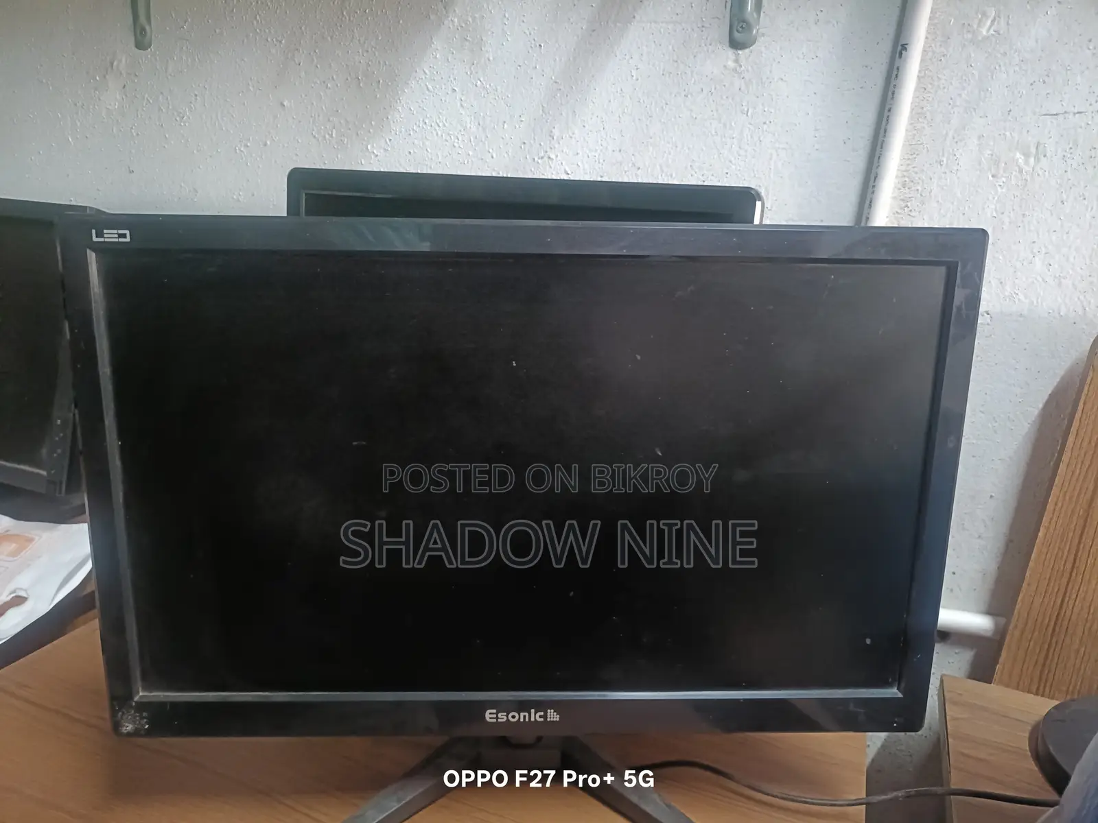Esonic 19 Monitor