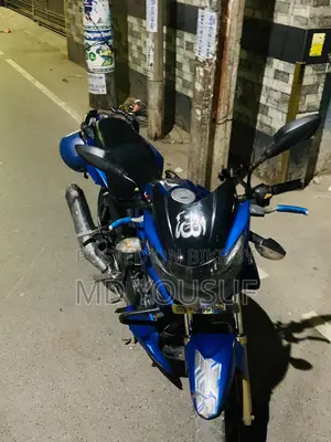 TVS APACHE RTR 150 . 2017