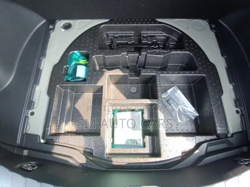 Toyota Corolla Cross Z Pearl Hardtop 2022