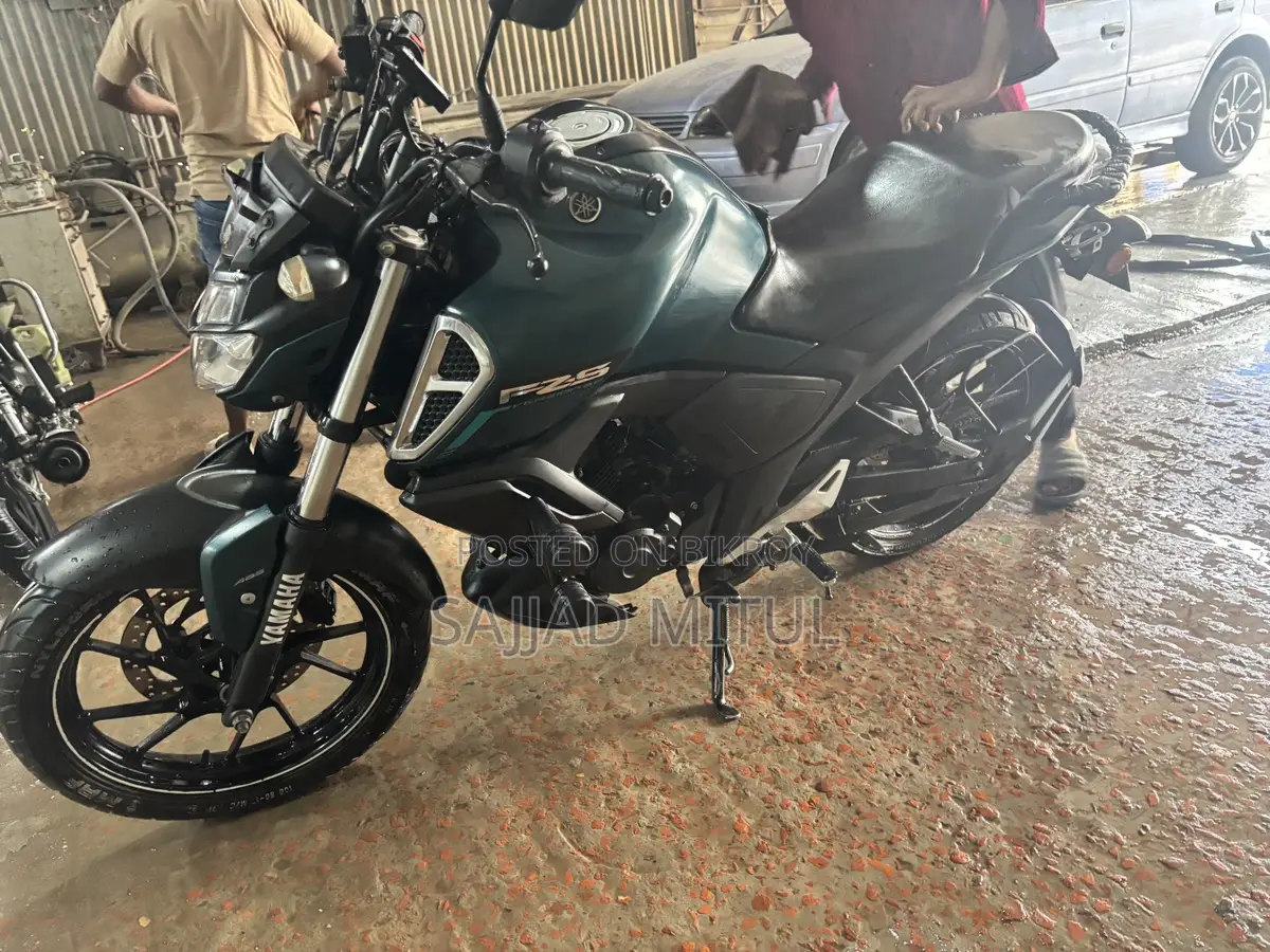 Yamaha FZS V3 . 2022