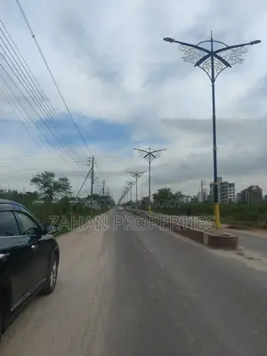 Bashundhara M Block 05 Katha Plot for Sale.. Near 200 ft Road..