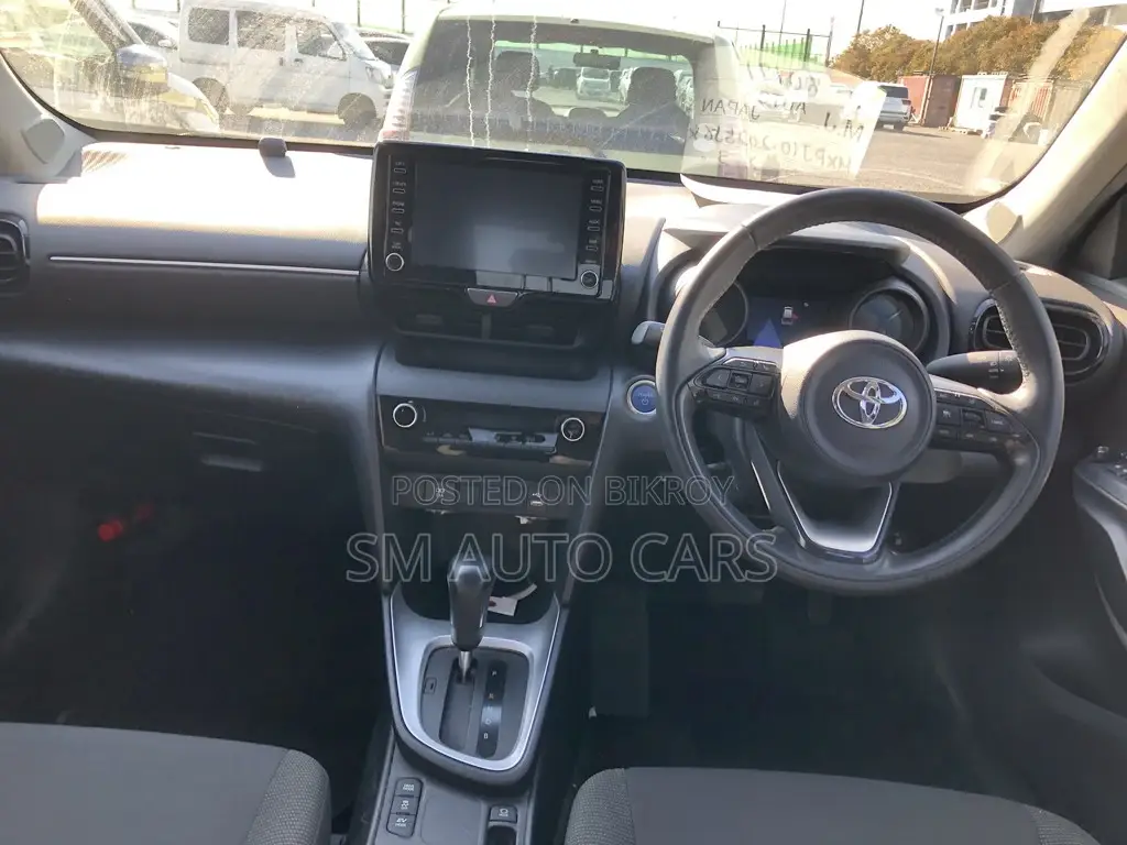 Toyota Yaris Cross G Silver 360 Camera 2021