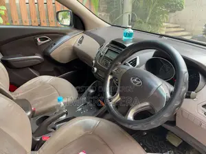 Hyundai Tucson 2011 Black