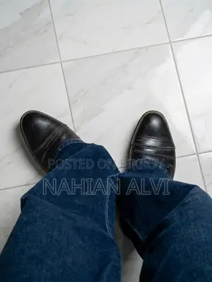 Bay original leather cap-toe Derby style oxford shoes
