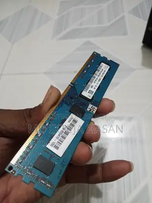 4GB DDR3 Desktop RAM (1600MHz) SK Hynix – Good Condition