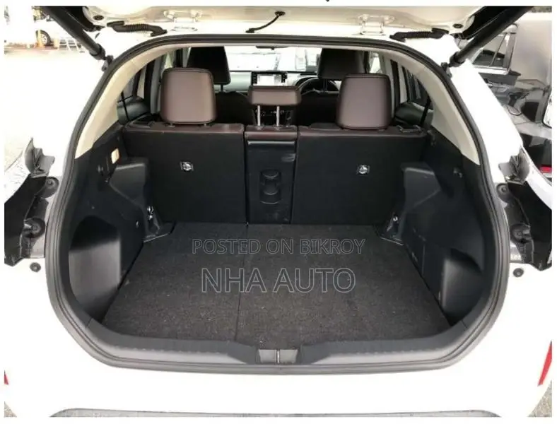 Toyota Yaris Cross HYBRID Z LEATHER PKG 2021