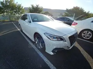 Toyota Crown RS Advanced Pearl 2021