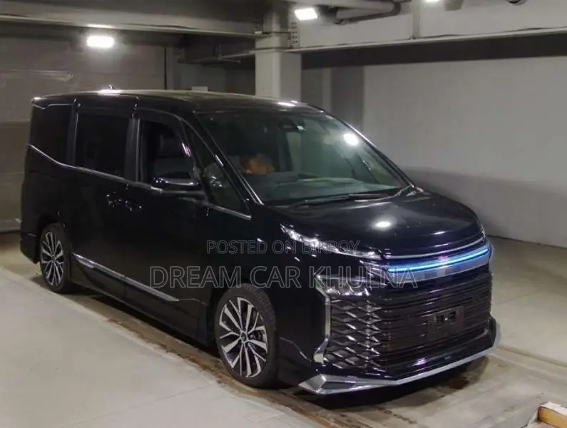 Toyota Voxy S-Z Bodykit 2023