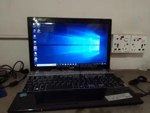 Acer Laptop Core i5 2nd Gen RAM 4GB SSD 120GB Running