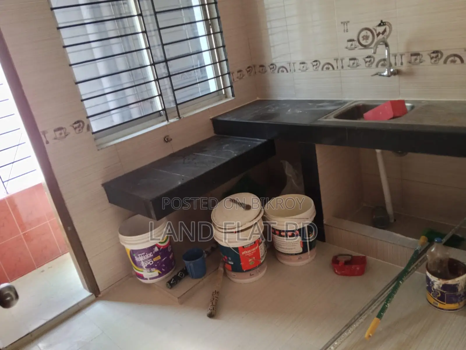 তিতাস গ্যাস, দক্ষিণমুখী @ ব্যবহৃত ফ্ল্যাট বিক্রয় @ ১৩৫০ বর্গফুট