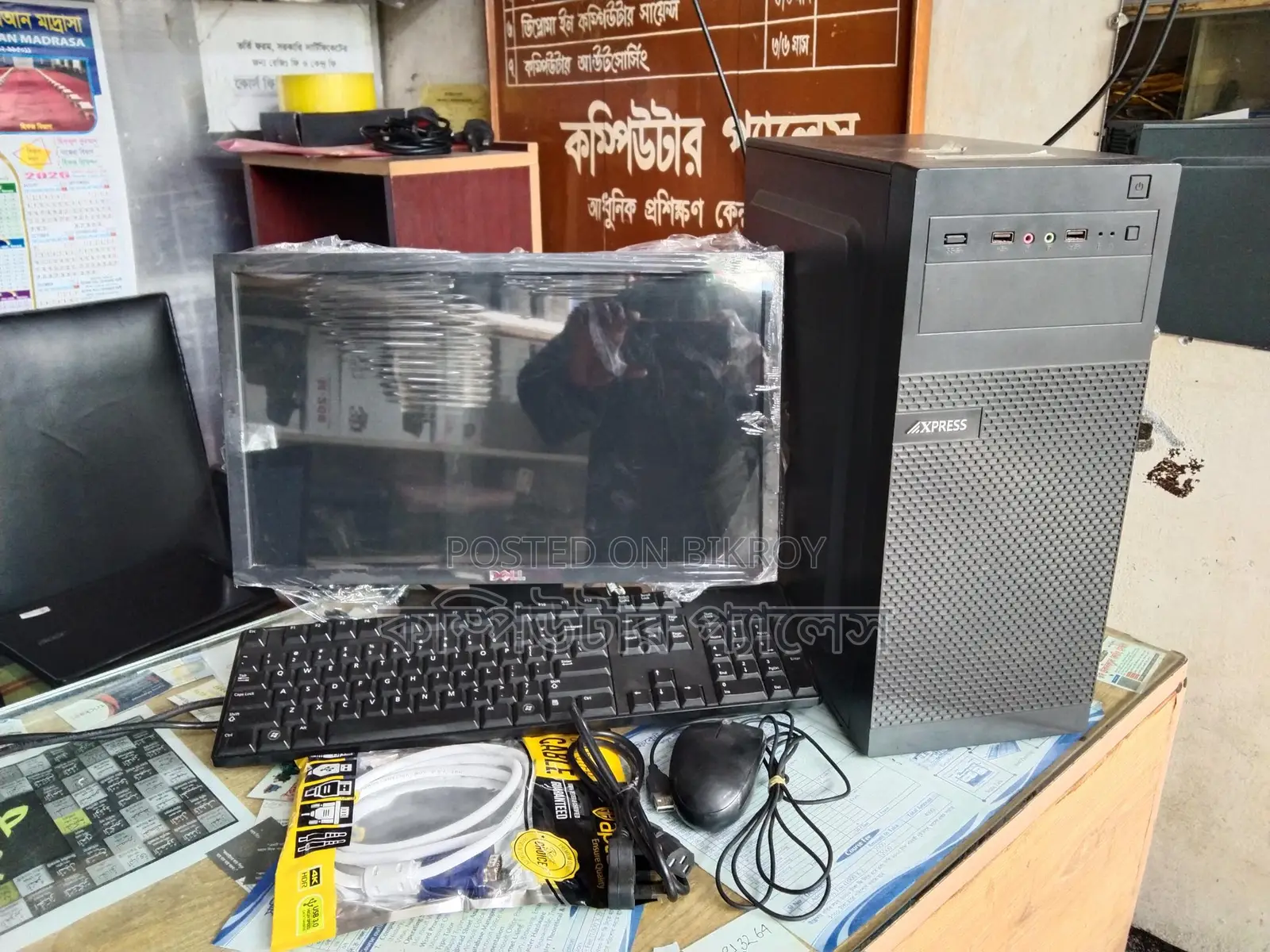 কম্পিউটার প্যাকেজ Core i3 ৬ষ্ঠ জেনারেশন ৫০০জিবি HDD, র‍্যাম DDR4 ৪জিবি, Dell ১৯" মনিটর