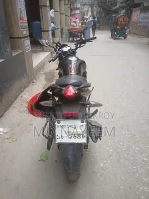 কিওয়ে আরকেএস ১৫০ ২০১৭ কালো