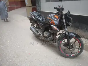 কিওয়ে আরকেএস ১৫০ ২০১৭ কালো