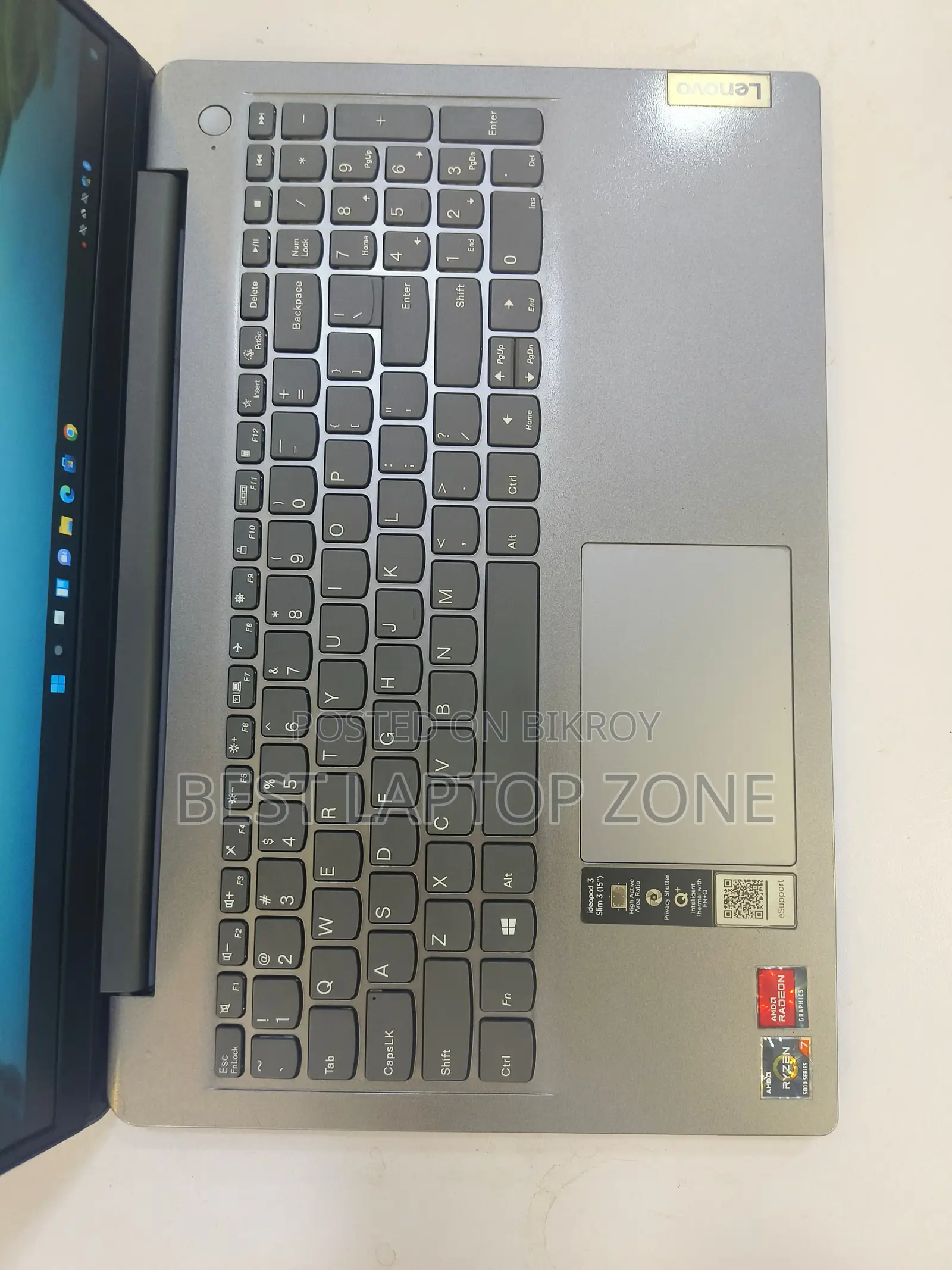 Lenovo IdeaPad Slim 3 – AMD Ryzen 7 8-Core + Radeon Vega Graphics