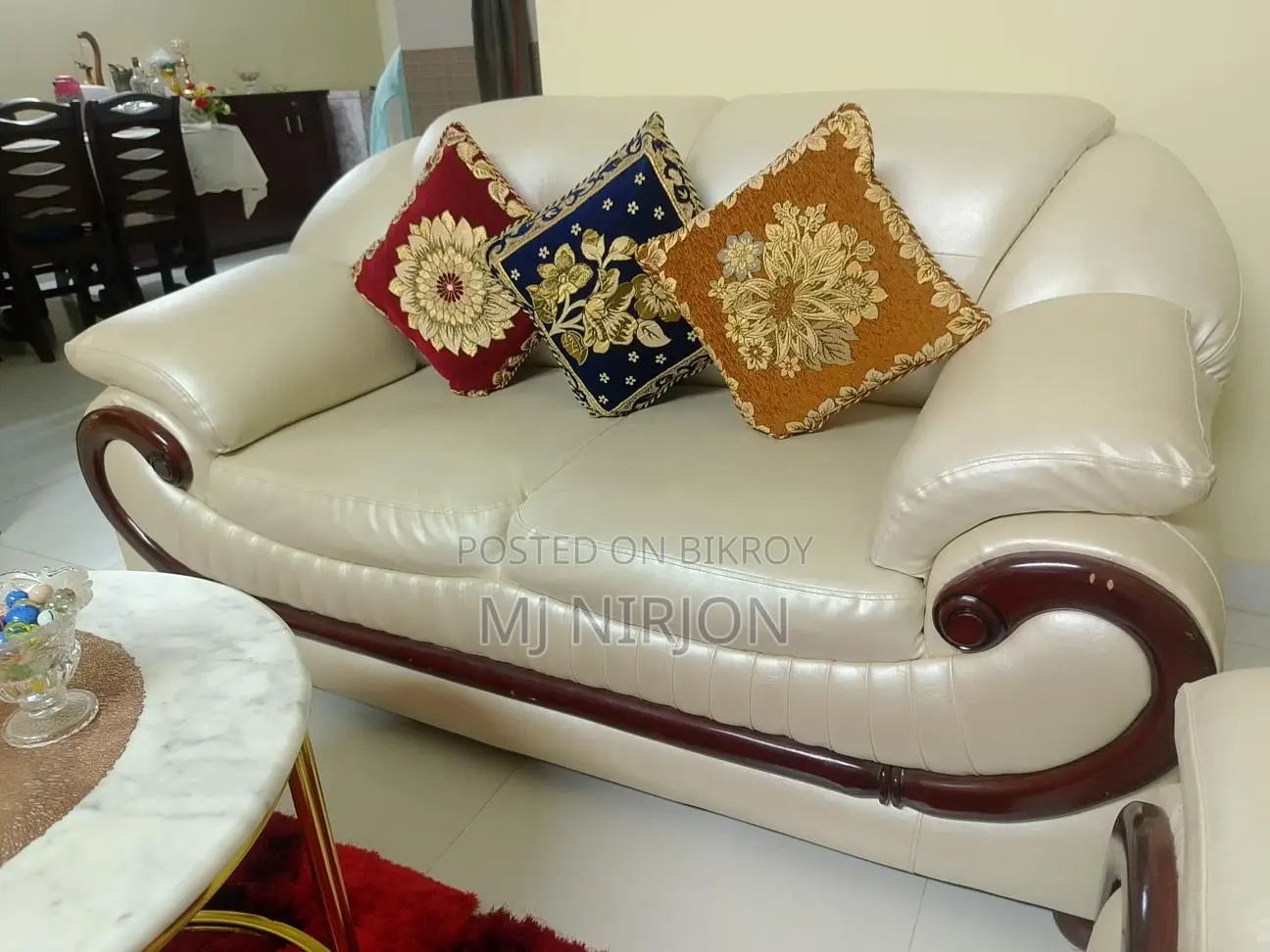 Elegant Artificial Leather Sofa For Sale – Excellent Condition