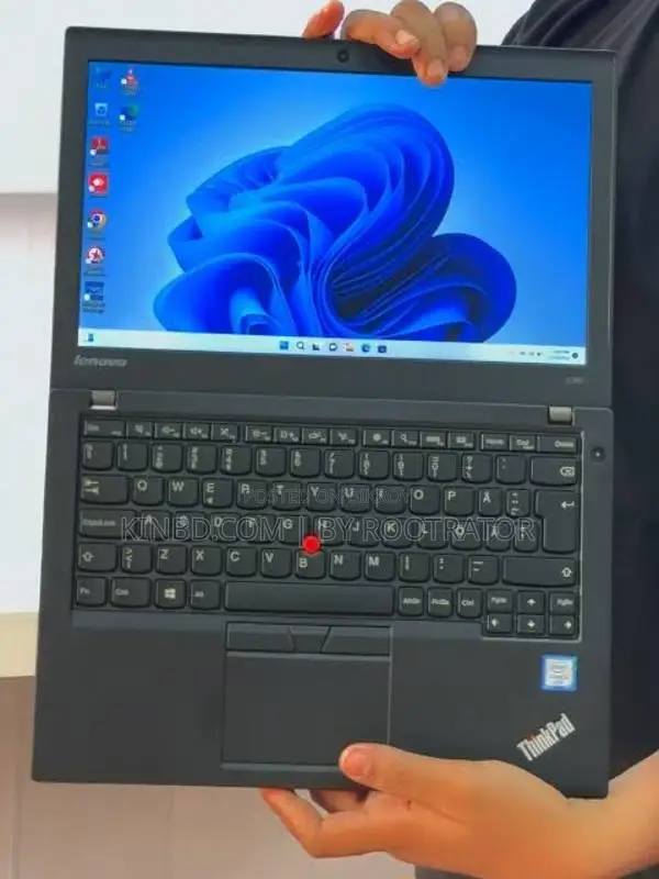 Offer: Lenovo Thinkpad X260 i5-6gen 8GB RAM 256GB SSD 3-Hour Backup + Box
