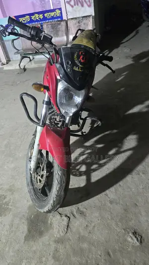 Yamaha FZ সুপার ফ্রেশ 2014
