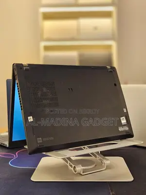 Lenovo ThinkPad T14s💻Core i5 10th Gen✅16GB RAM 512GB SSD🔥14" Display✅