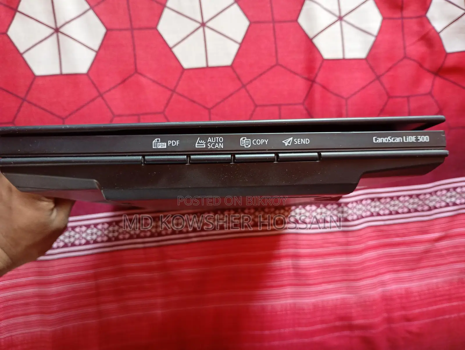 Canon CanoScan LiDE 120 (মডেল নম্বর K10436)।