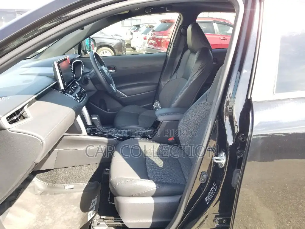 Toyota Corolla Cross Z LEATHER. 4.5 2023