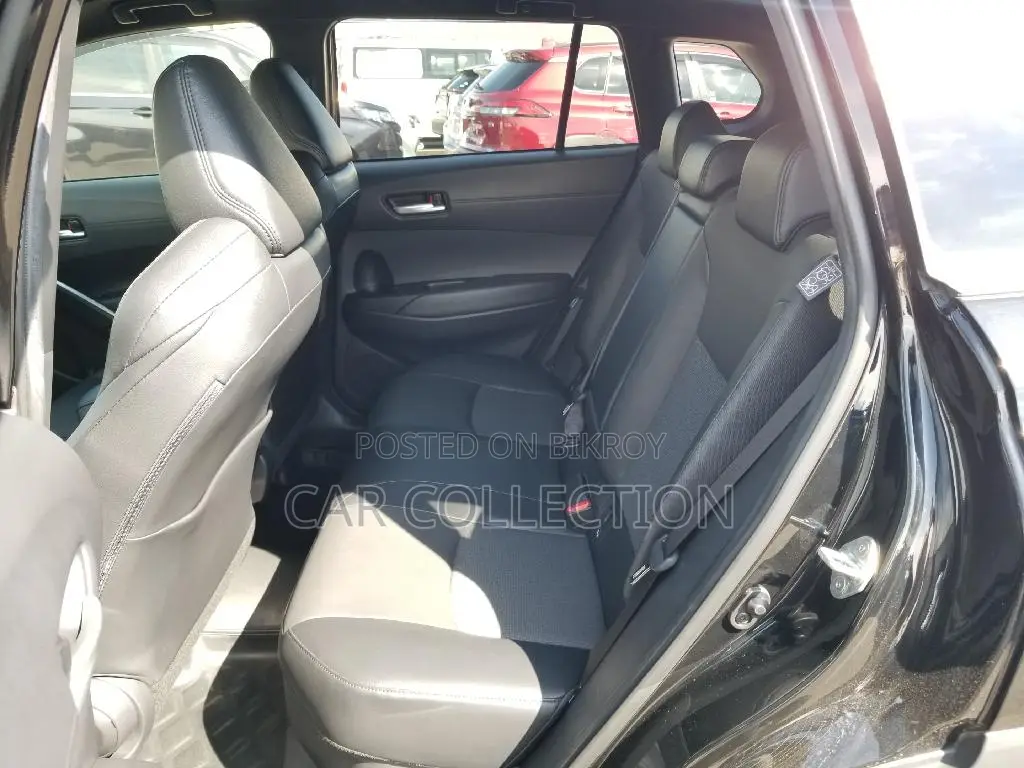 Toyota Corolla Cross Z LEATHER. 4.5 2023