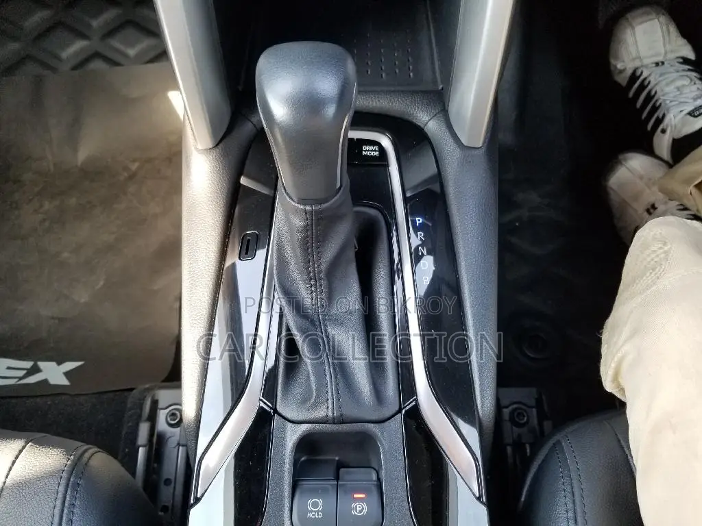 Toyota Corolla Cross Z LEATHER. 4.5 2023