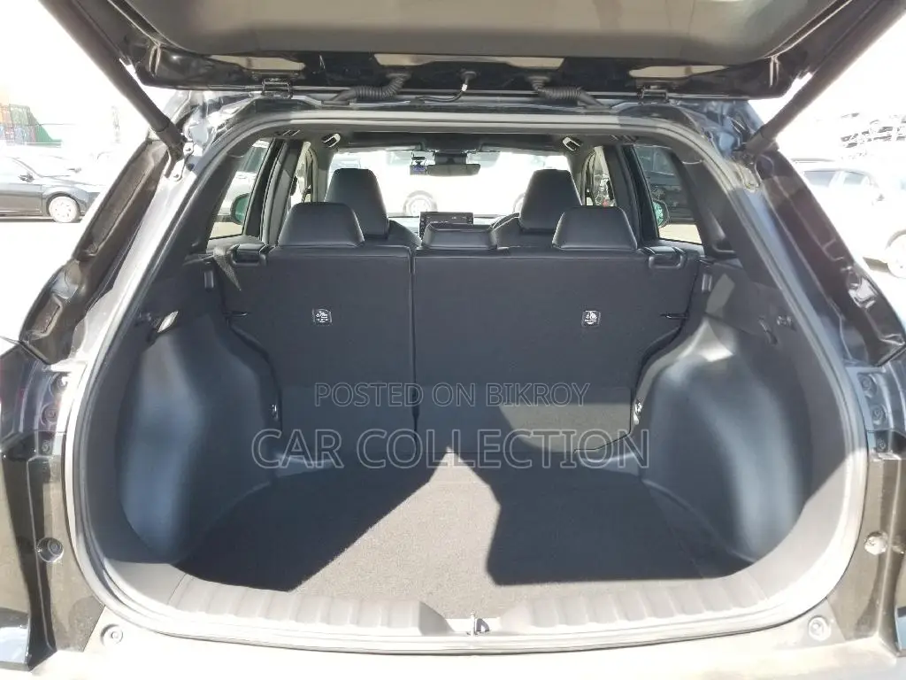 Toyota Corolla Cross Z LEATHER. 4.5 2023