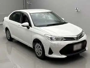 টয়োটা এক্সিও নন হাইব্রিড ইএক্স হোয়াইট ২০২০
