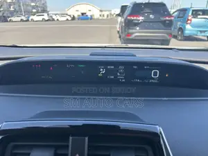 Toyota Prius A Touring Selection 2021