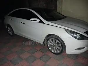 Hyundai Sonata 2012