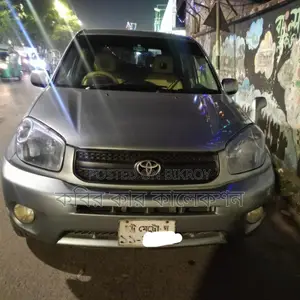 Toyota RAV4 silver 2003